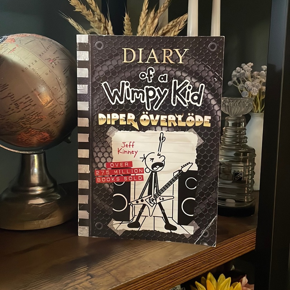 Graphic Novel - Diper Överlöde - Jeff Kinney
